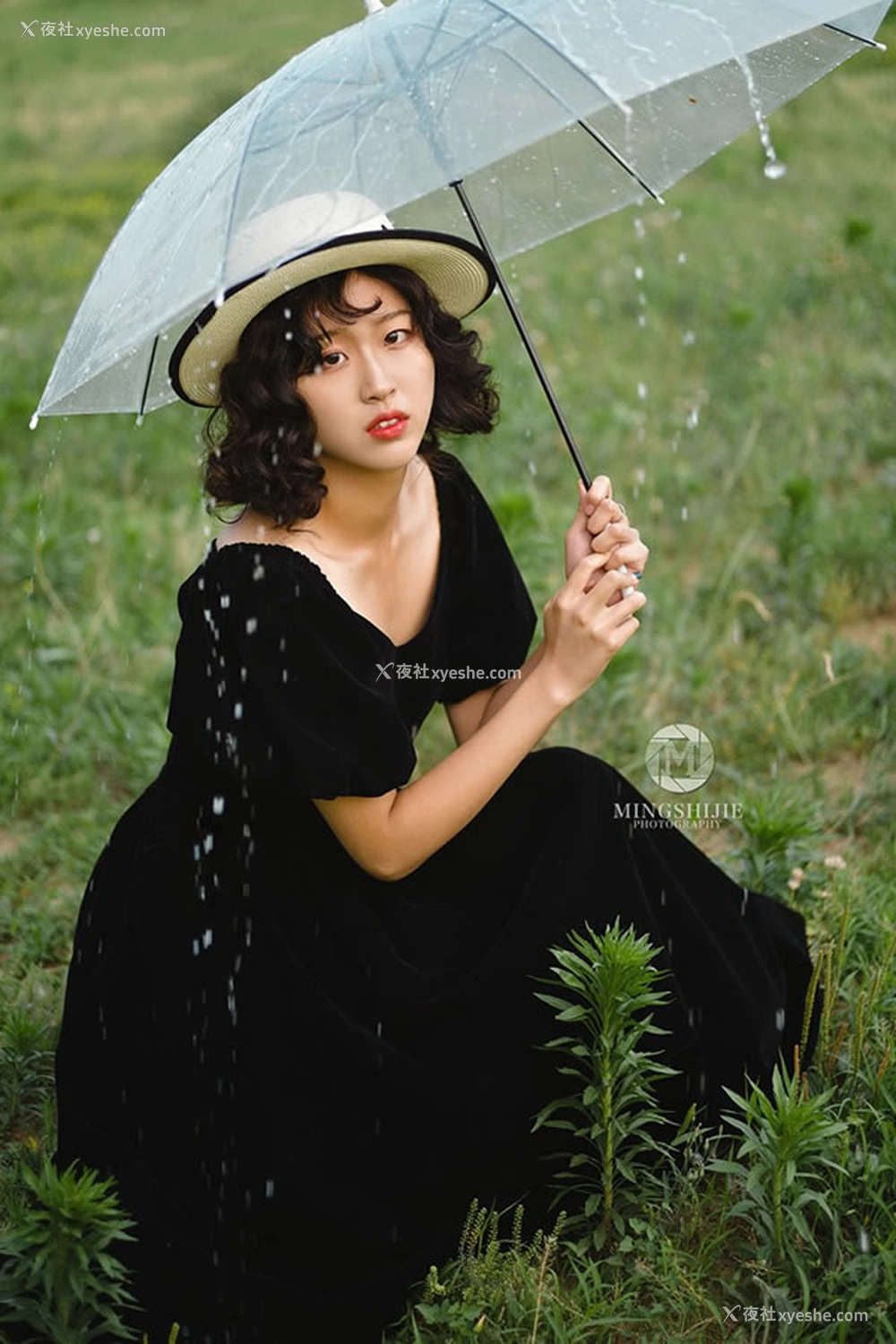 1P - 知名摄影师明视界无圣光人体作品