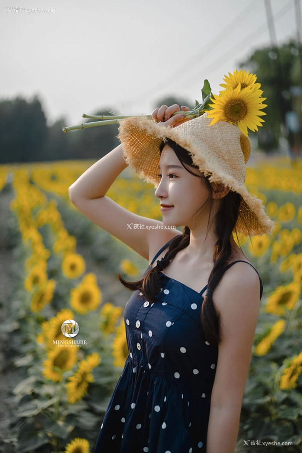 1P - 知名摄影师明视界无圣光人体作品