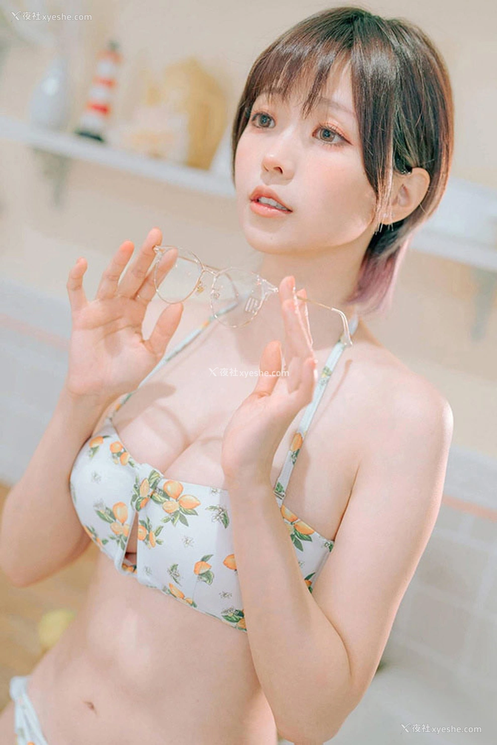 1P - 网红美女ElyEE子小清新比基尼厨房写真