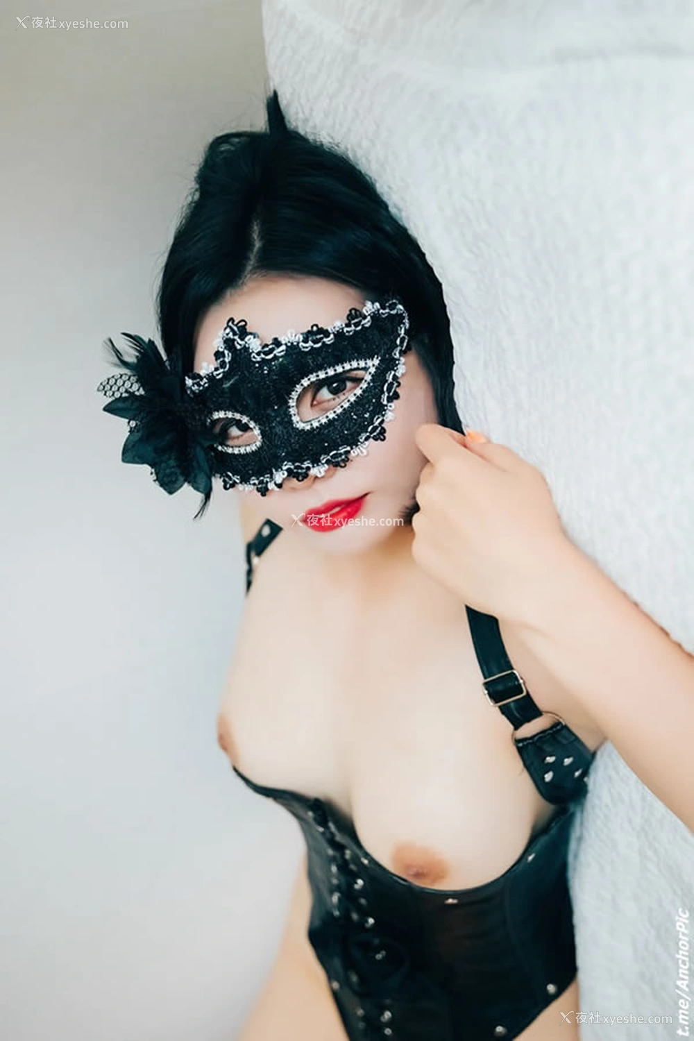 1P - 皮衣爆乳美女Loozy – rosie无圣光图集2