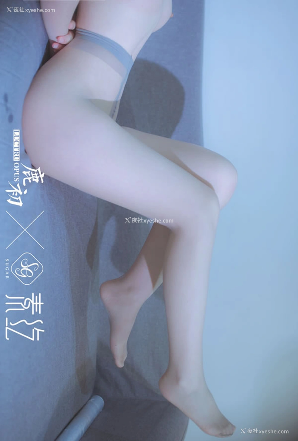 1P - 网红MM鹿初少女私拍无圣光粉嫩图集