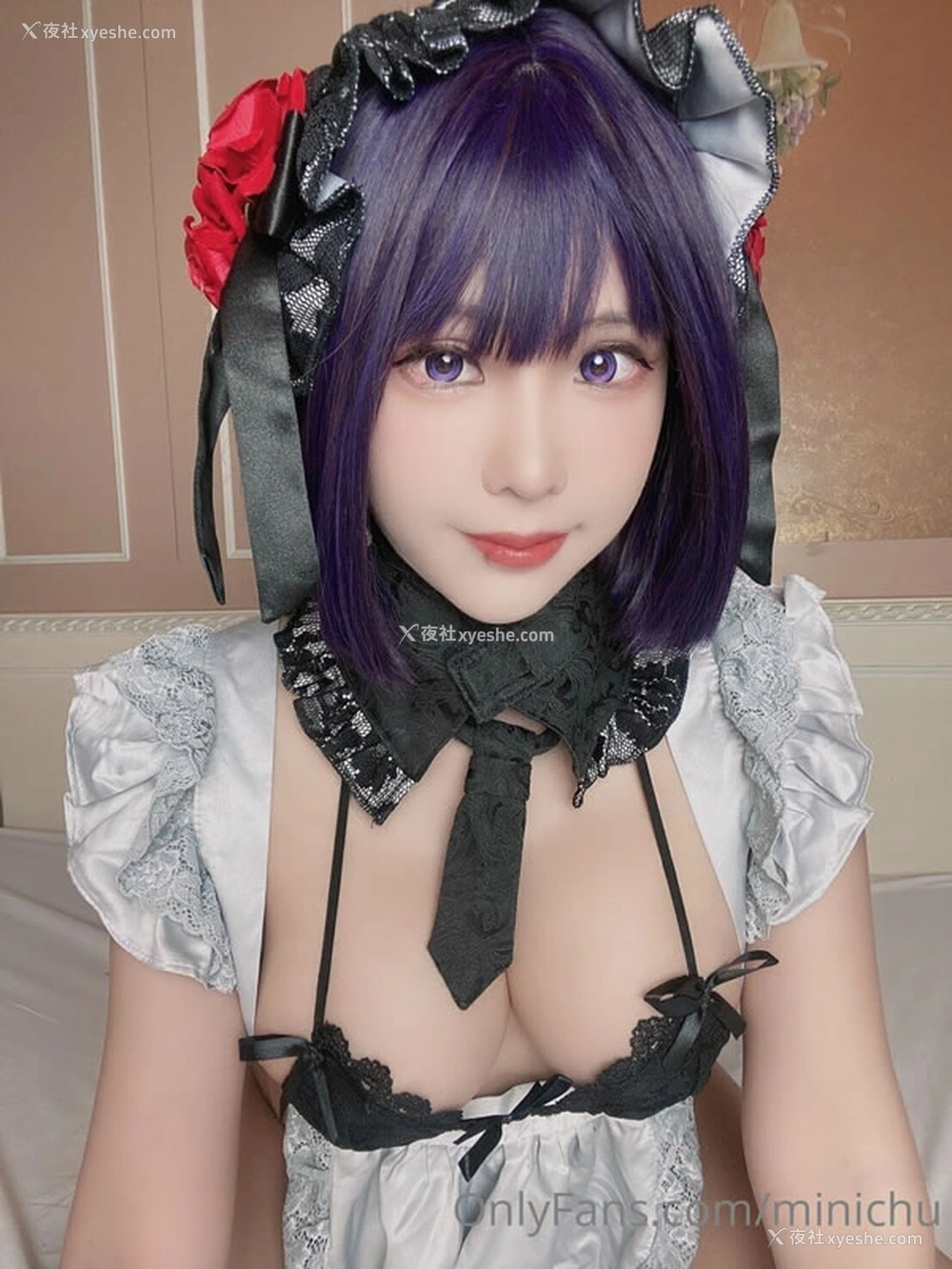 1P - 丰满美女Minichu黑色内衣无圣光图集