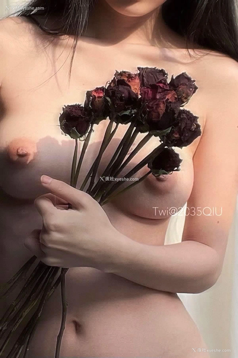 1P - 福利姬2035秋推特爱露出的女孩福利集2