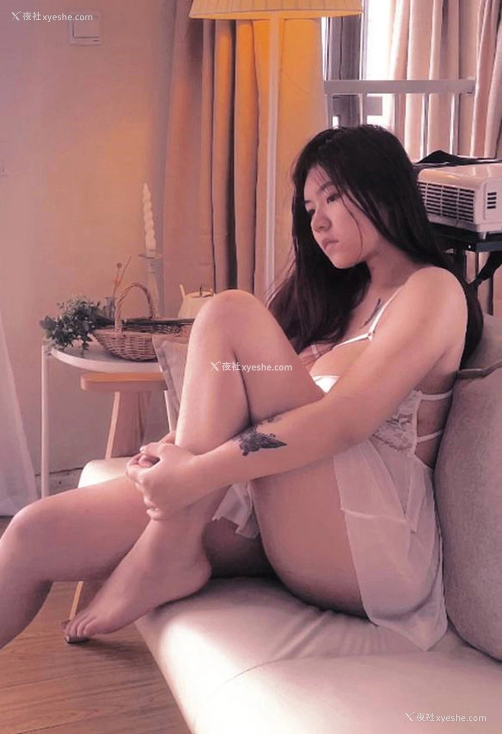 1P - 巨乳福利姬@板烧鸭鸭尺度私拍视图合集