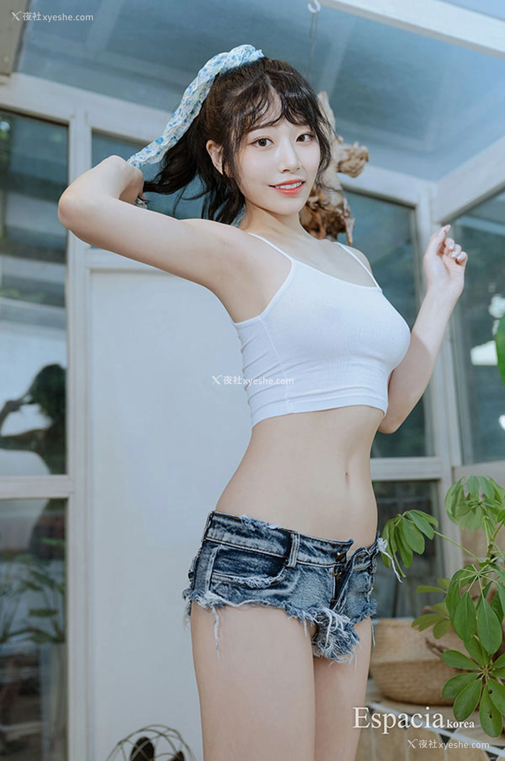 1P - 美丽小姐姐Saika户外清新无圣光人体图集