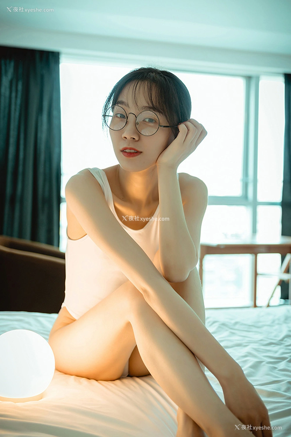 1P - PKG眼镜娘居家黑丝连体衣尺度视图
