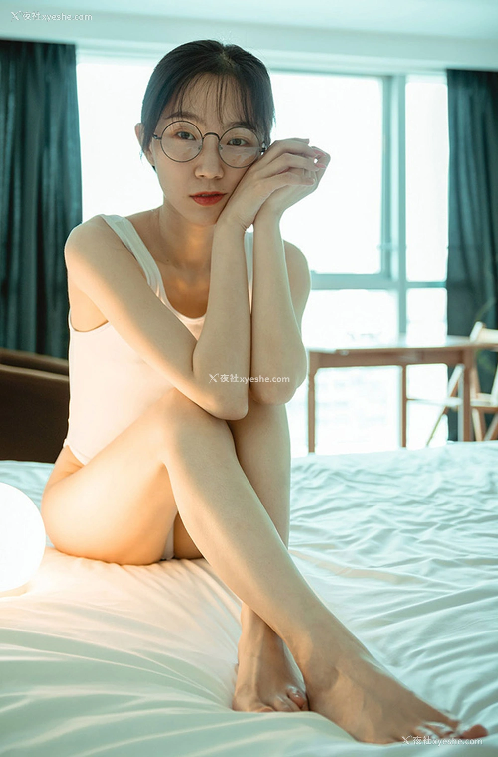 1P - PKG眼镜娘居家黑丝连体衣尺度视图