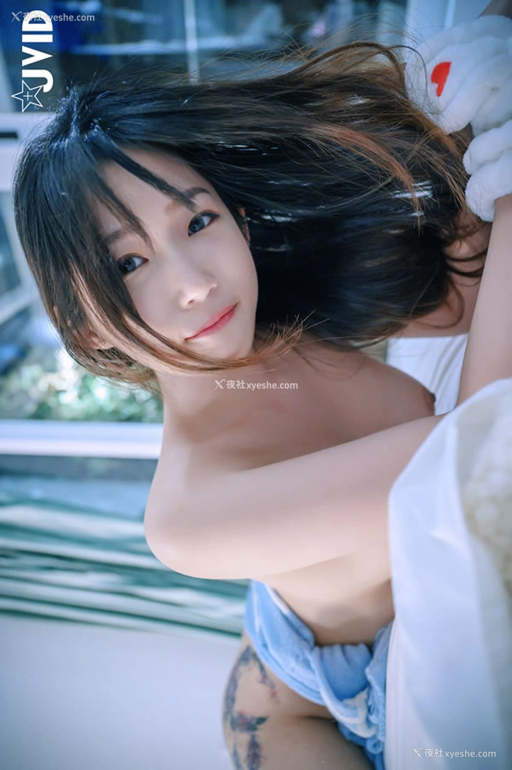 1P - 肉包小美女居家私拍蓝色小毛衣无圣光图集2