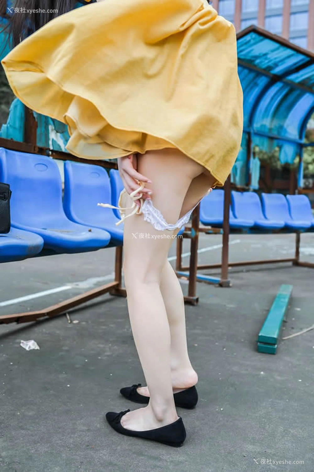 1P - 极品萝莉网红萌兰酱上海大学露出无圣光套图