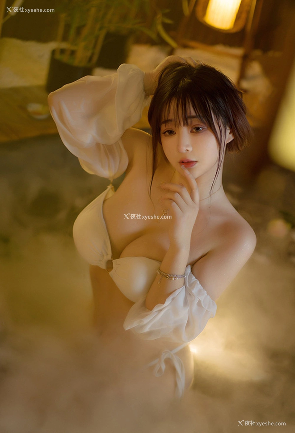 1P - 网红美女叉子宝宝 温泉湿身诱惑