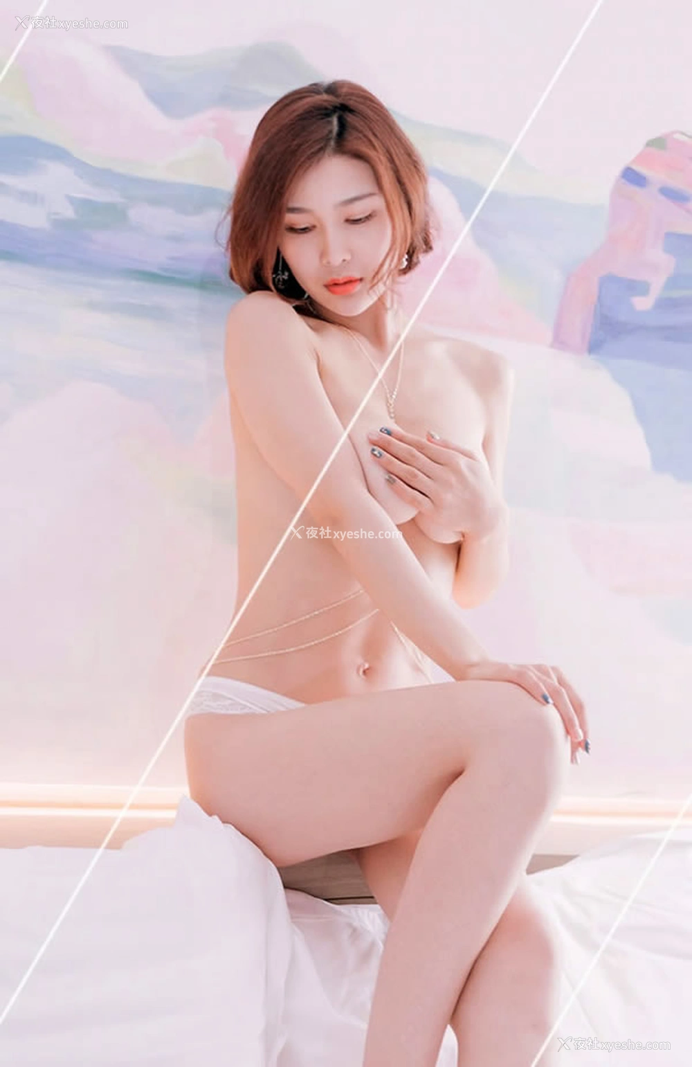 1P - 大奶女神闫盼盼18年7月写真裸心无圣光写真