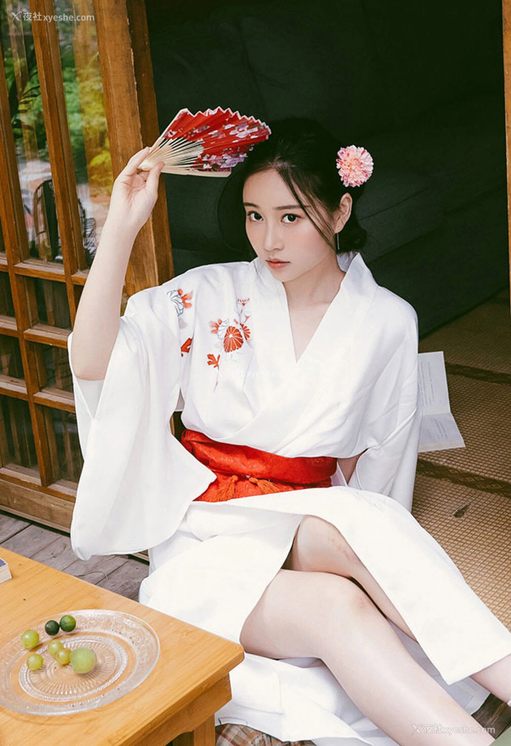 1P - 极品女神年年之以爱之名行束缚之事