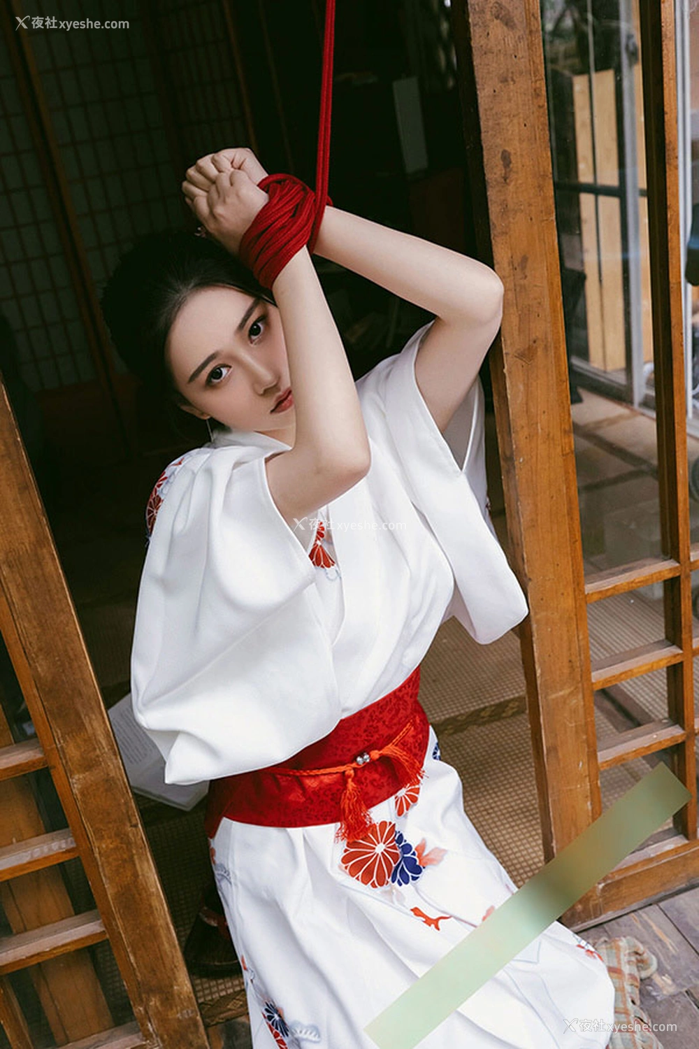 1P - 极品女神年年之以爱之名行束缚之事