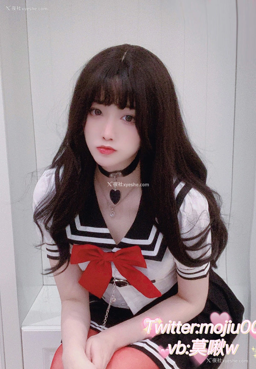 1P - 福利姬小青茗之露脸JK定制红色丝袜
