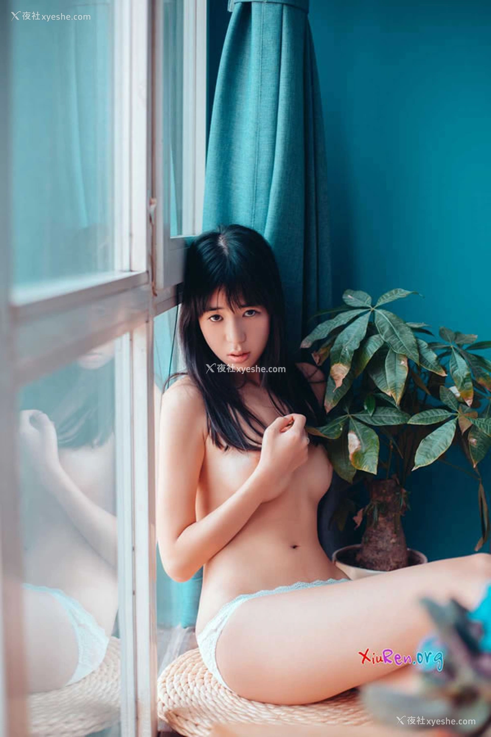 1P - 推女郎骨感白虎少女艾栗栗劲爆私密无圣光内衣写真