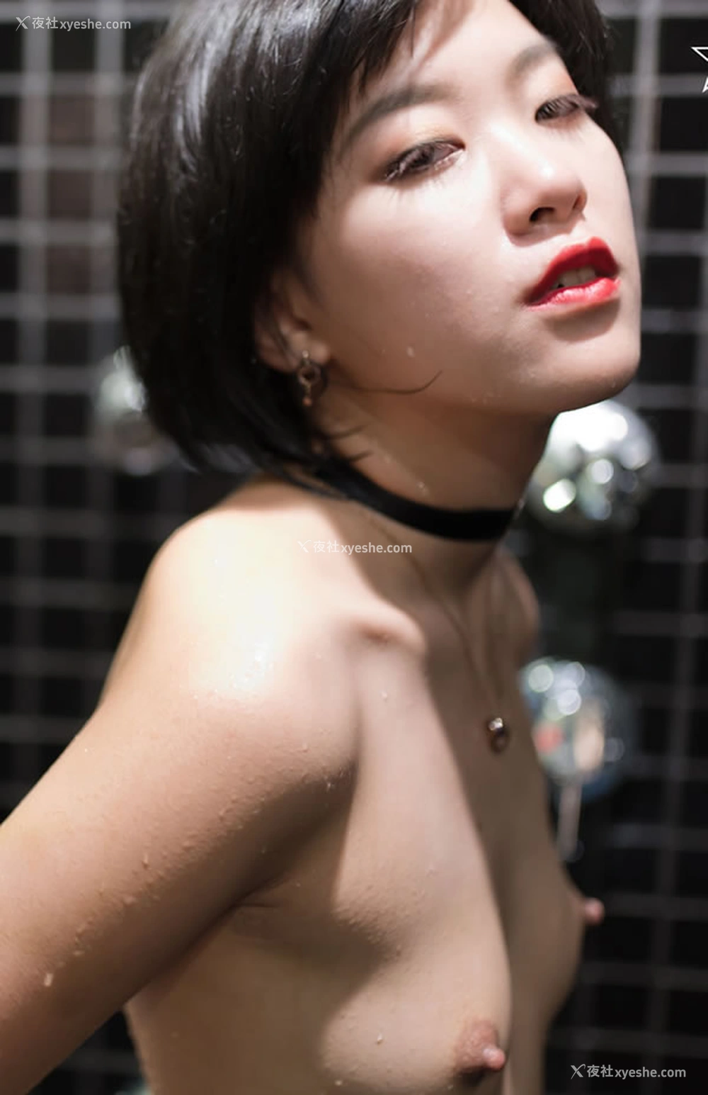 1P - 可爱的酸貓女孩酒店洗白白无圣光图集