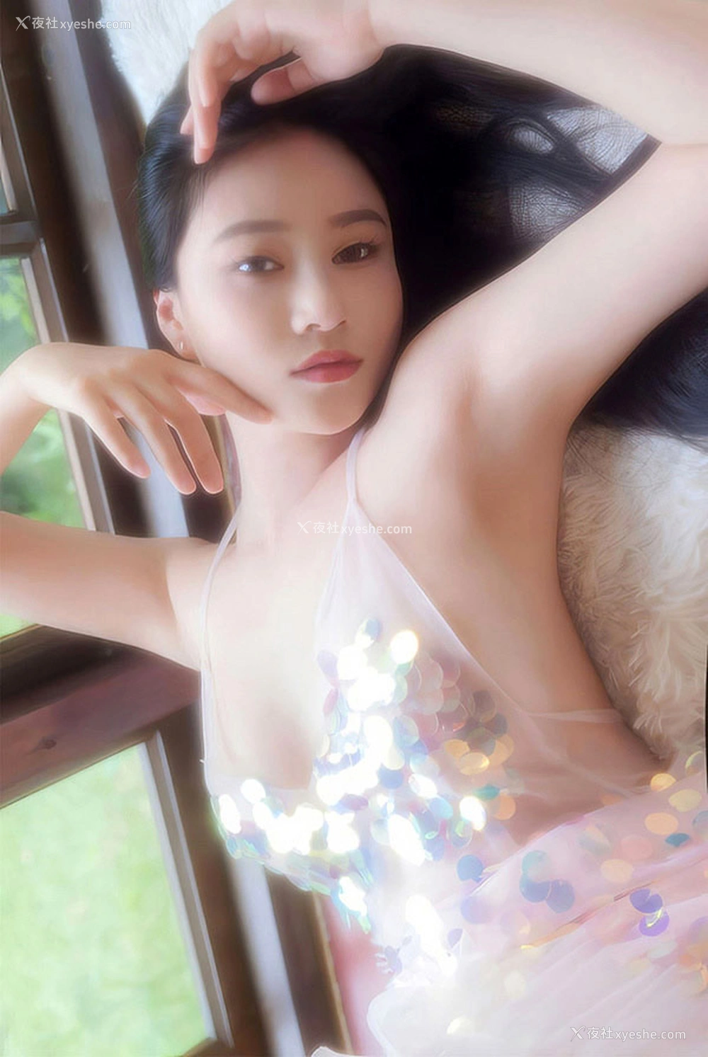 1P - 极品女神年年亮片透明礼服无圣光唯美图