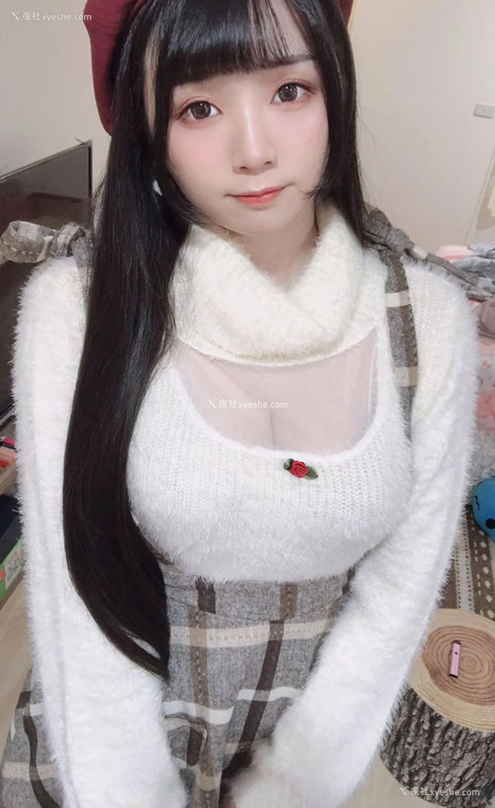 1P - 福利姬落落RAKU_66私拍无圣光图集2