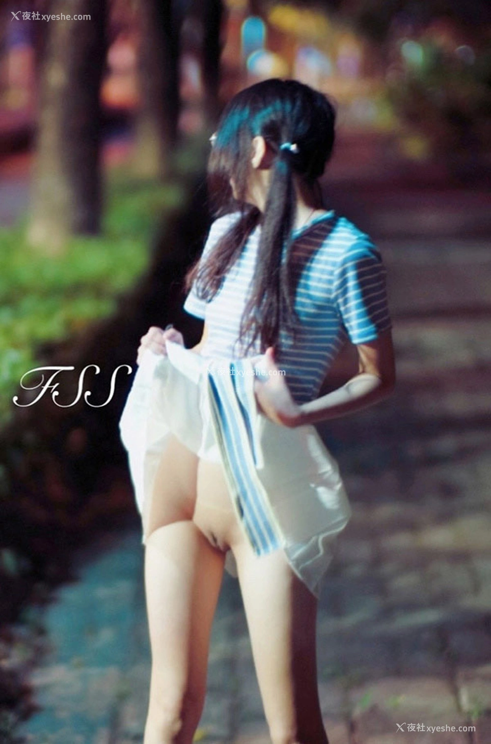 1P - 爱露出的FSS小姐姐私拍尺度合集2