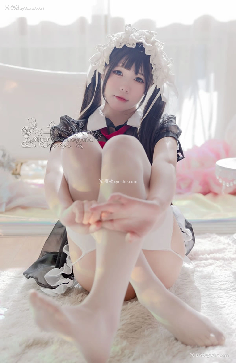 1P - 福利姬黏黏团子兔 – 兔娘黑白女仆