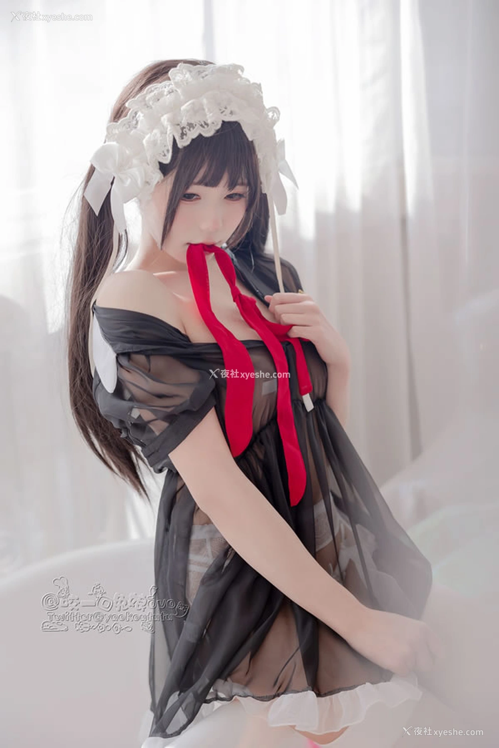 1P - 福利姬黏黏团子兔 – 兔娘黑白女仆