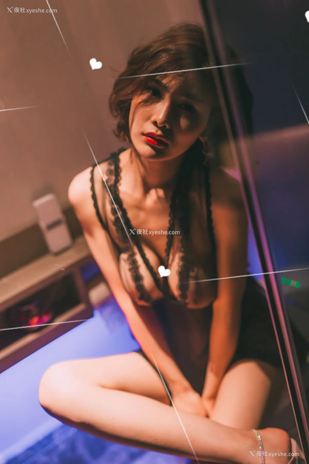 1P - 大奶女神闫盼盼18年7月写真透视无圣光写真2