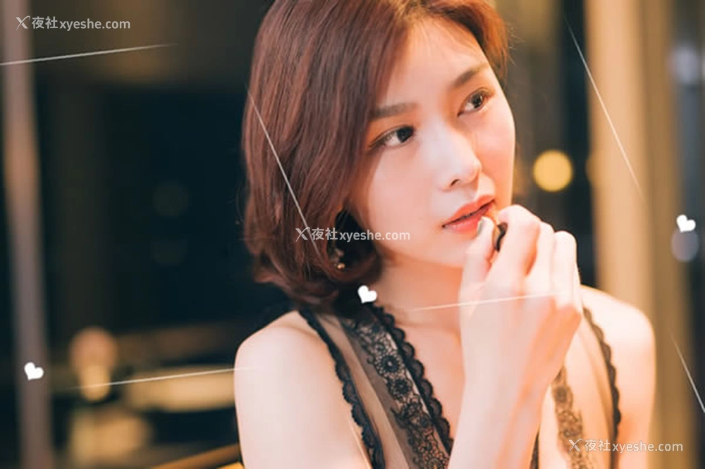1P - 大奶女神闫盼盼18年7月写真透视无圣光写真2
