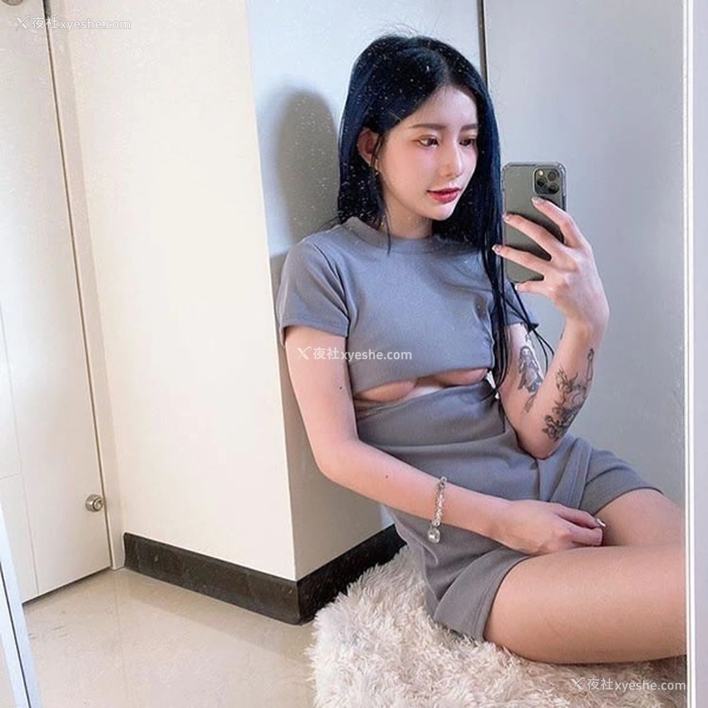 1P - 网红美女肤白貌美大长腿养眼合辑3