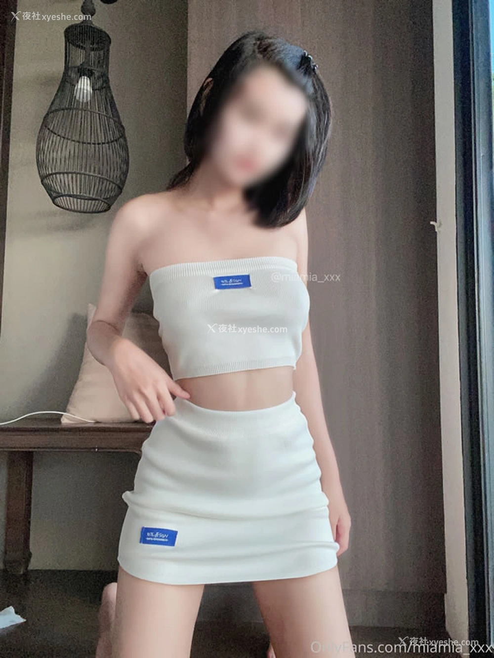 1P - 推特网红美女Miamia居家尺度人体合集5