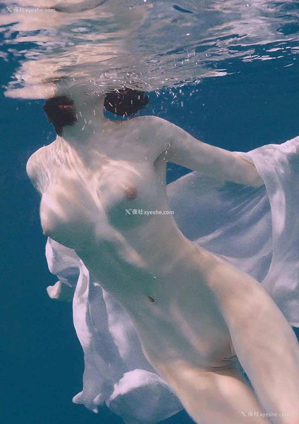 1P - 摄影师三青叶子2024作品美女唯美尺度福利2
