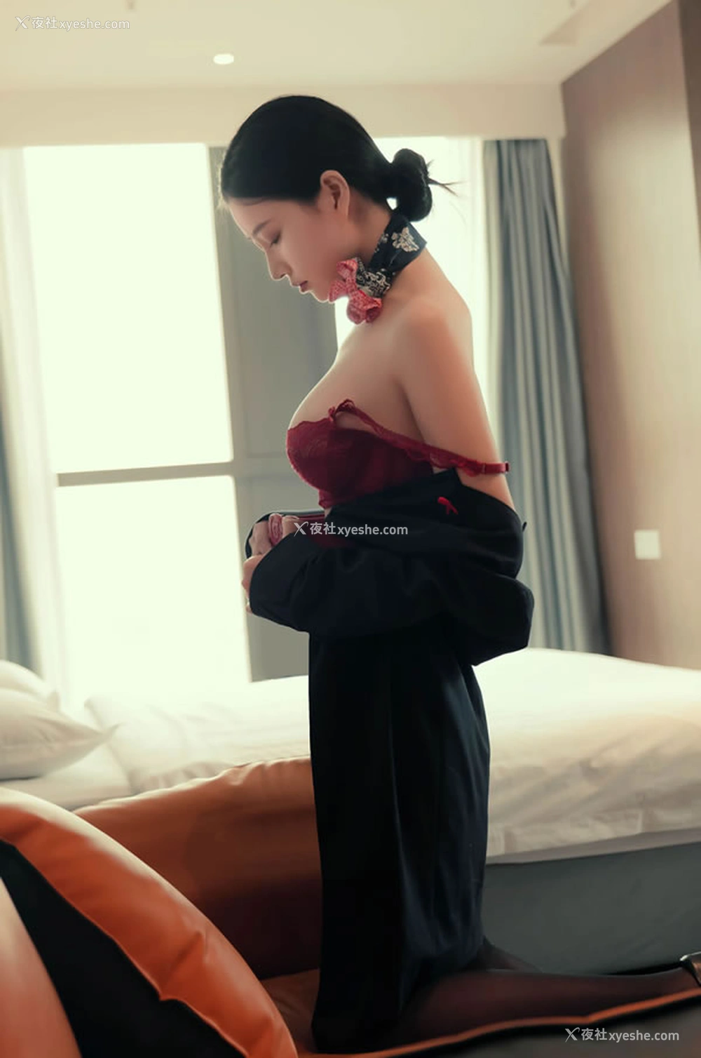 1P - 极品女神年年-空姐无圣光唯美图集