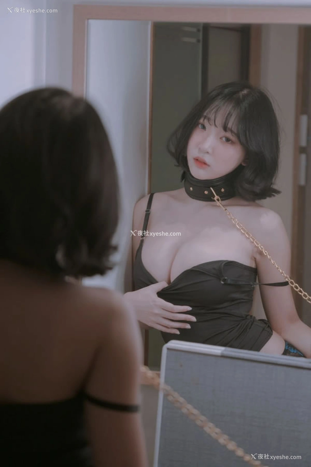 1P - 胸部丰满的清秀女生居家诱惑调教写真