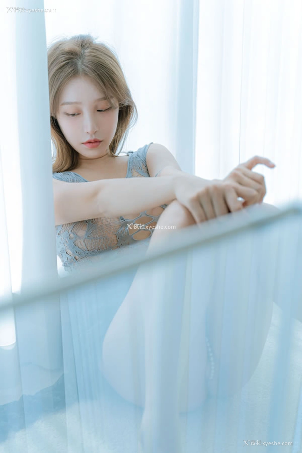 1P - 清新女孩Leesnoww缕空蕾丝短裙无圣光图集