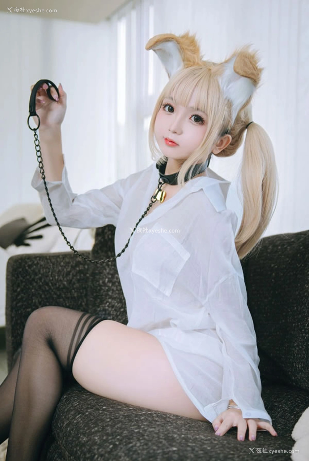 1P - 网红美女日奈娇–衬衫小狗