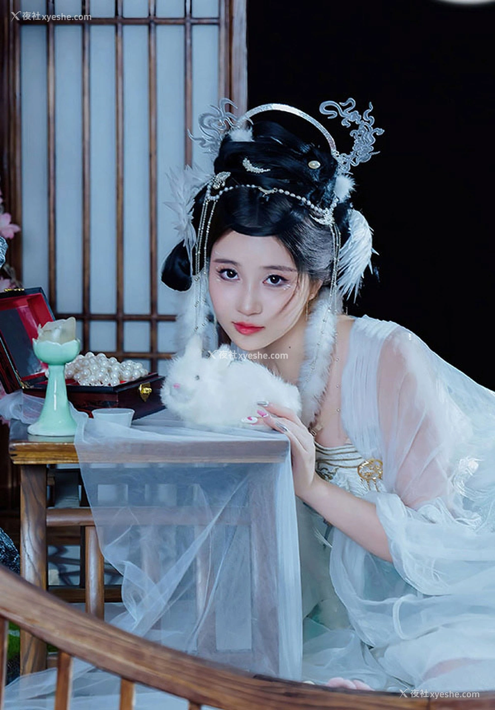 1P - 极品女神年年嫦娥仙子大白玉兔又美又仙