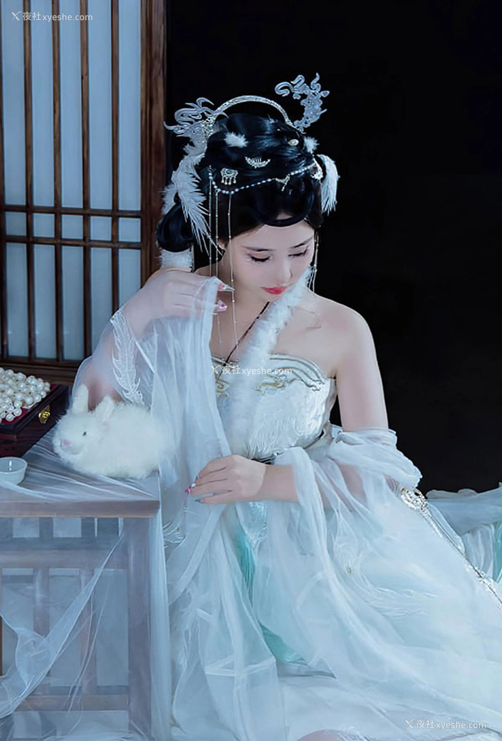 1P - 极品女神年年嫦娥仙子大白玉兔又美又仙