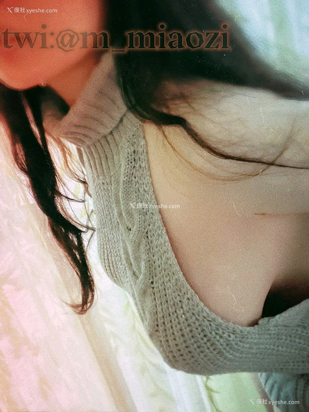 1P - 爆乳美女喵紫紫m_miaozin私拍诱惑视图