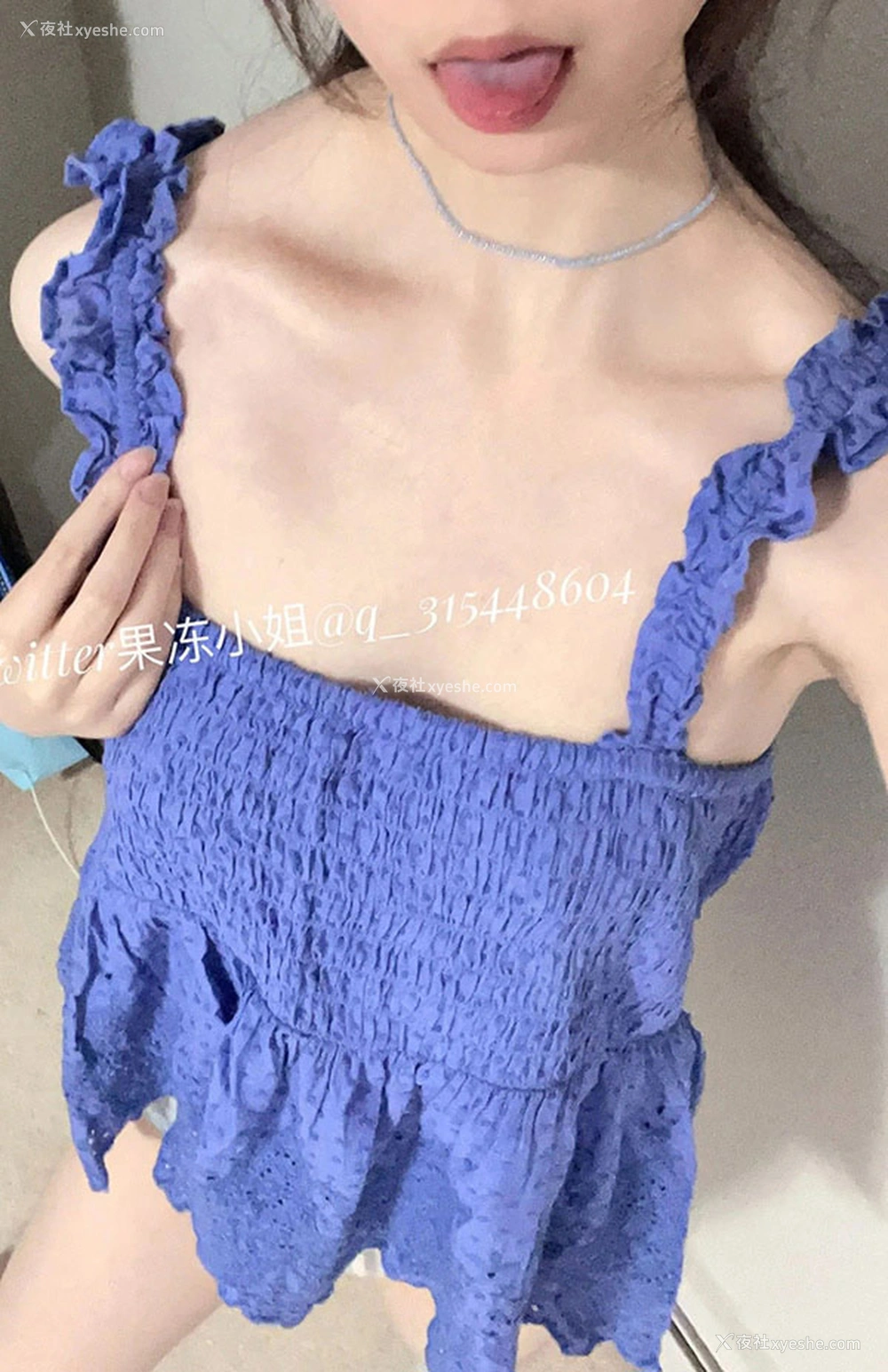 1P - 推特美女果冻小姐的居家自拍人体秀