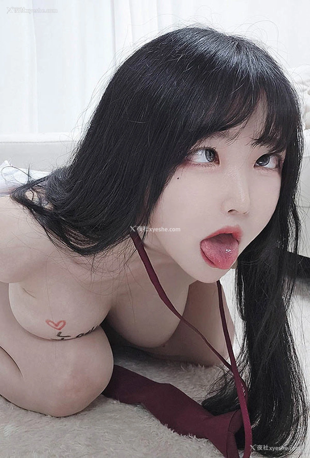 1P - 极品嫩妹Aram私拍尺度福利视图3