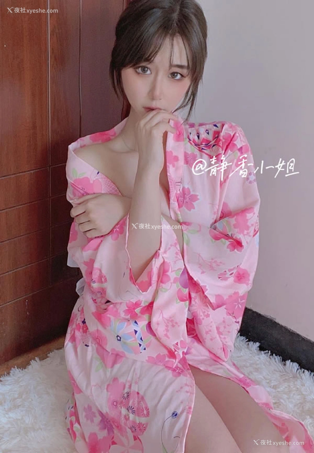 1P - 颜值福利姬@静香小姐 日常私拍视图合集