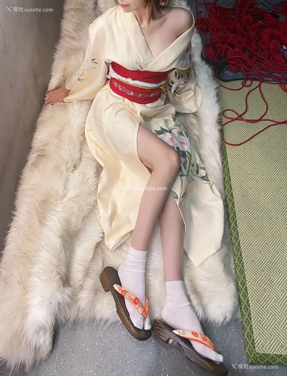 1P - 颜值福利姬@静香小姐 日常私拍视图合集