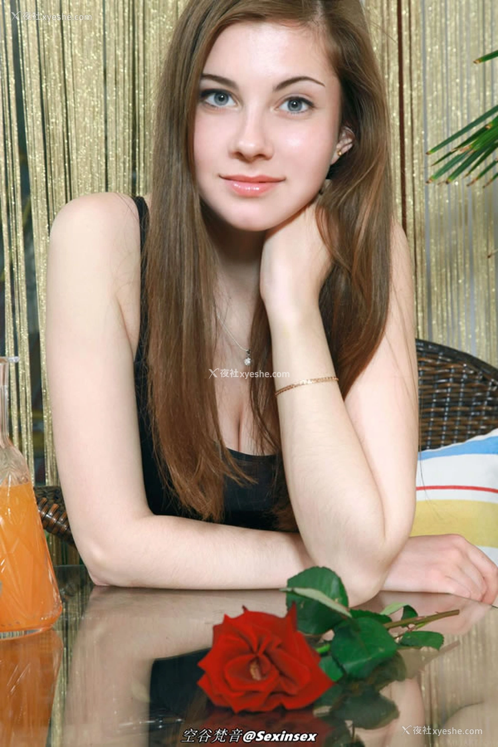 1P - 乌克兰美女模特Marta无圣光人体艺术图集