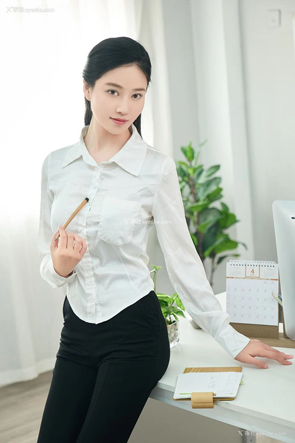 1P - 极品女神年年 实习秘书无圣光唯美图集