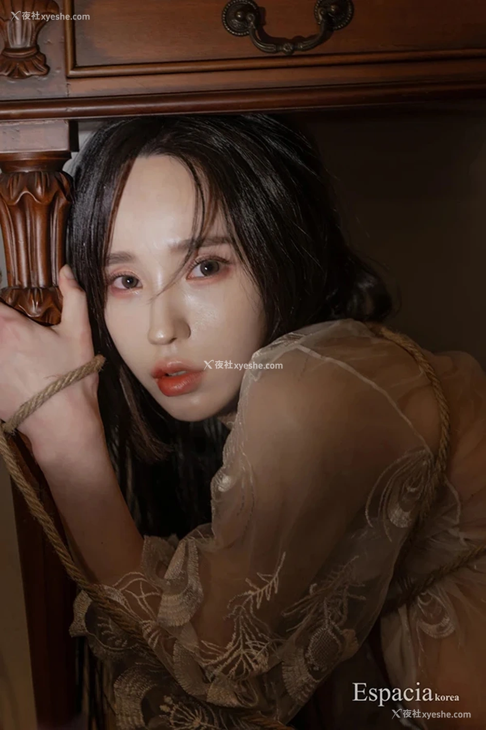 1P - 透视白衣美女yunha捆绑SM调教人体尺度图集