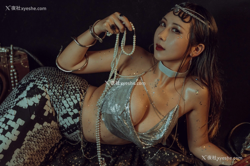 1P - 云溪溪 – 奶桃蛇姬