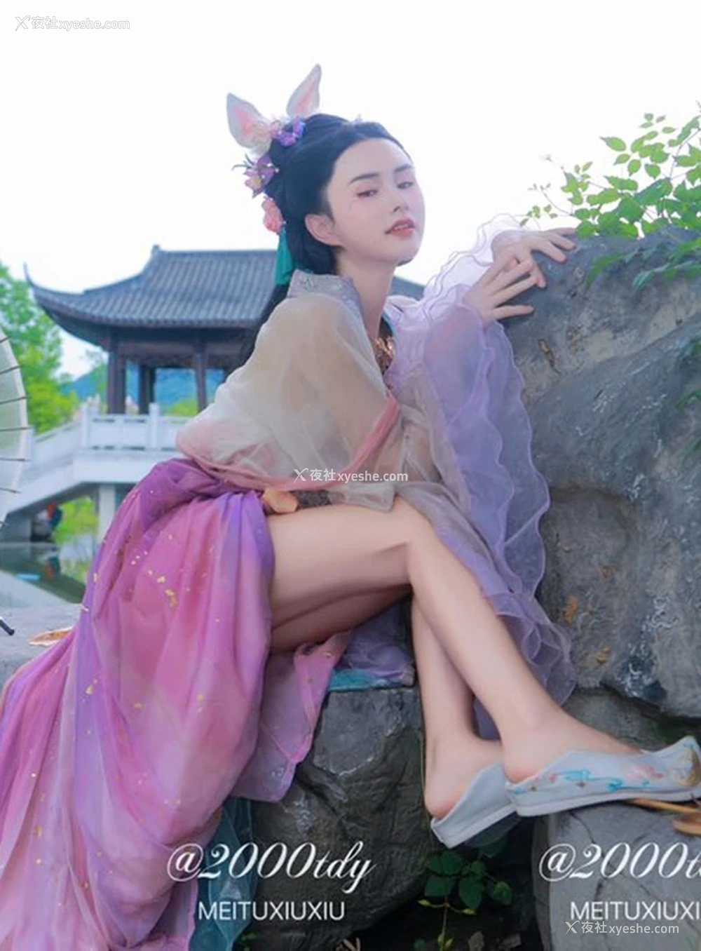 1P - 摄影师刘震撼旗下艾希儿私拍唯美无圣光图集