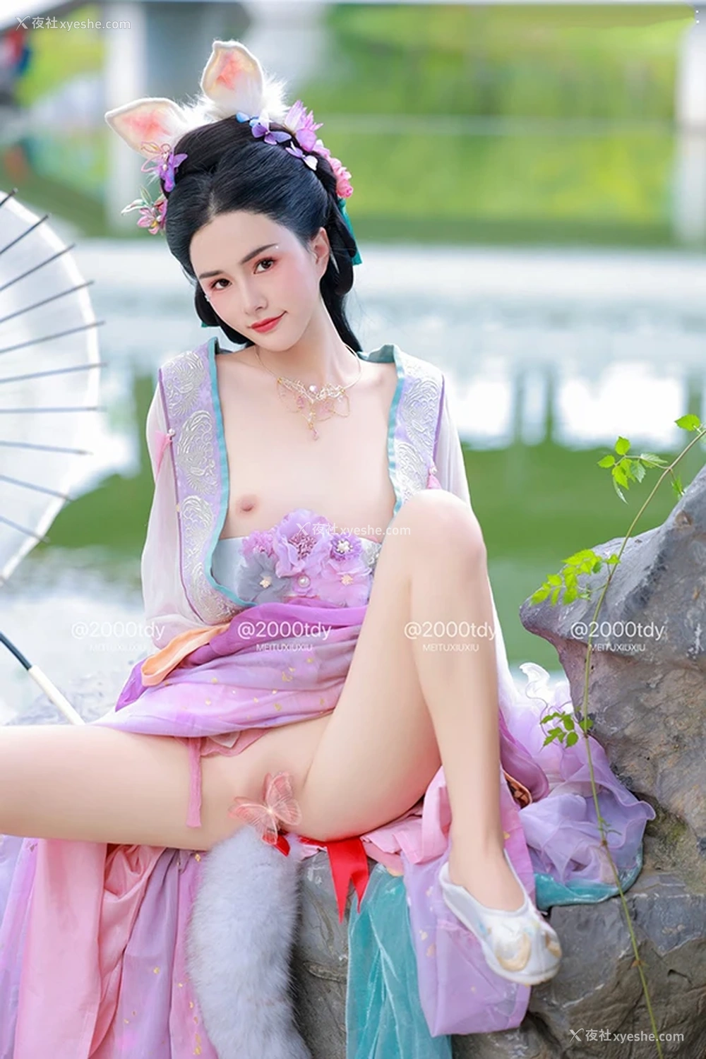 1P - 摄影师刘震撼旗下艾希儿私拍唯美无圣光图集