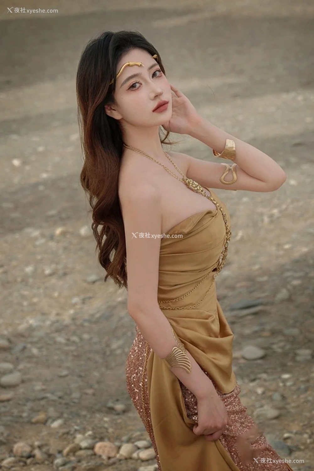 1P - 极品女神年年圣墟神秘的少女无圣光美图