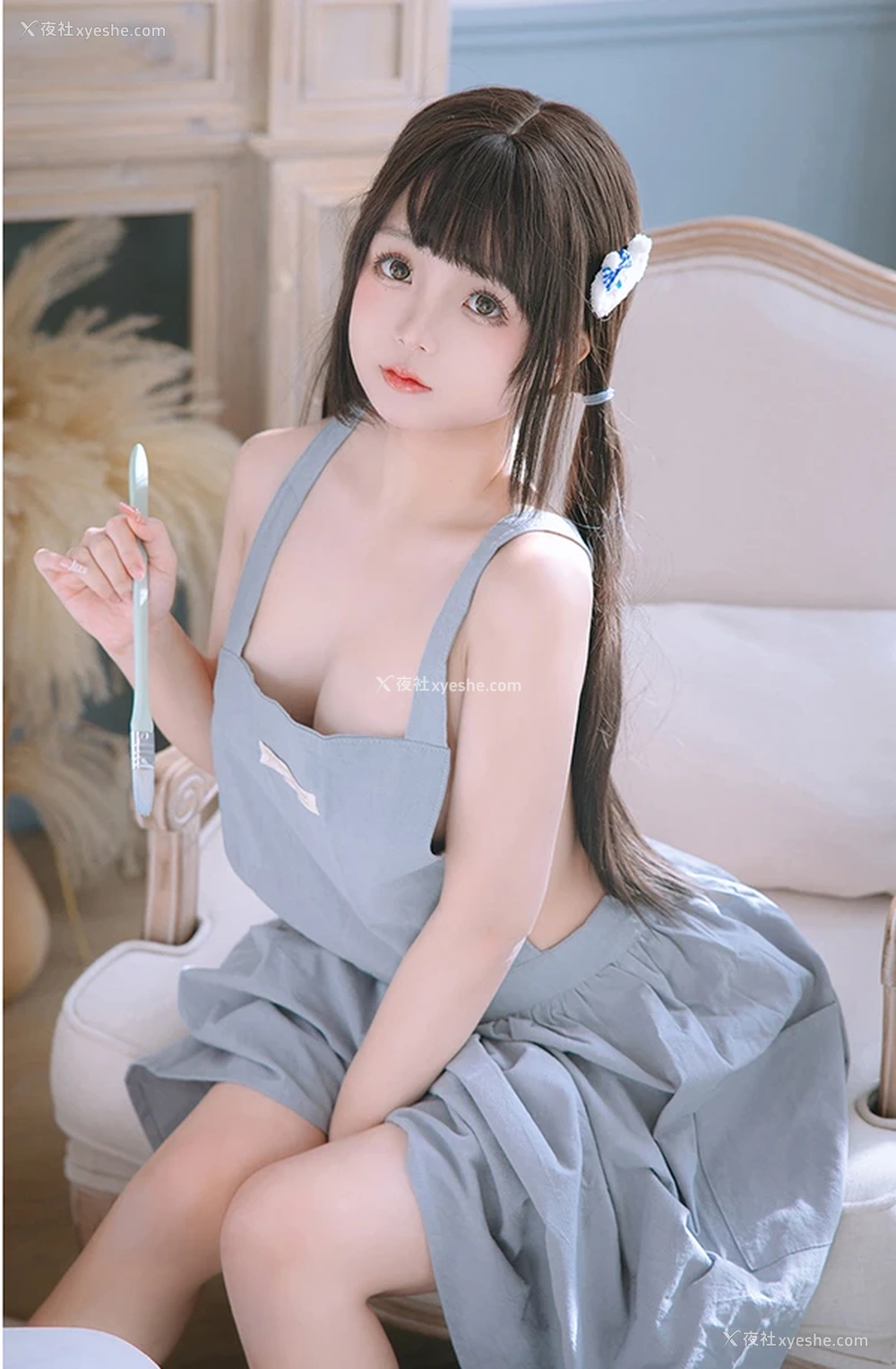 1P - 网红萌眼妹子日奈娇 美术生真空诱惑2