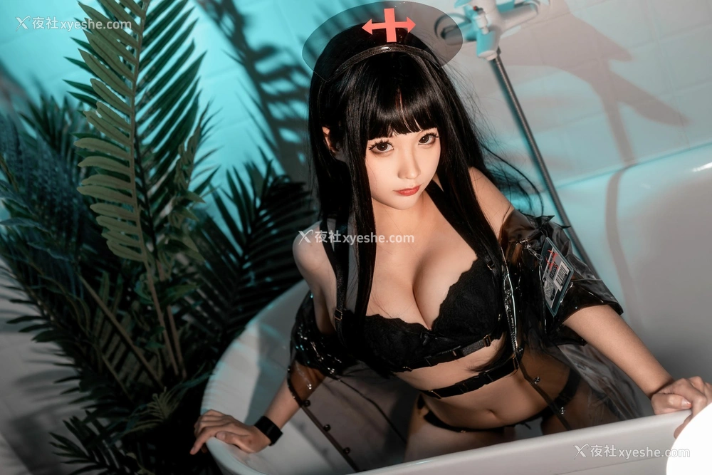 1P - 动漫博主蠢沫沫 – 胶衣护士 黑
